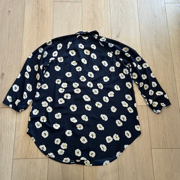 Cabi Women’s Navy Blue Floral Button Down Blouse Sz XS - Picture 3 of 7